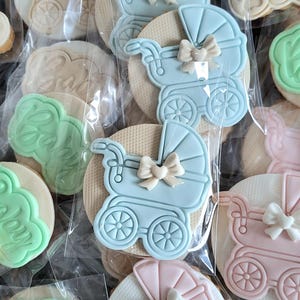 Baby shower Kekse Kinderwagen rosa blau mint beige