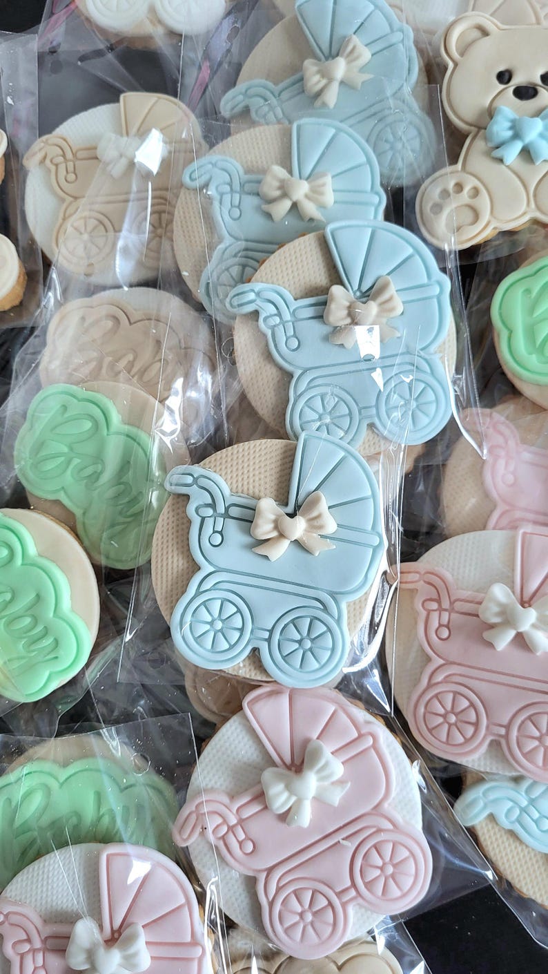 Baby shower Kekse Kinderwagen rosa blau mint beige