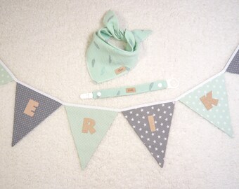 Babygeschenk personalisiert - Wimpelkette, Halstuch, Schnullerkette in mint und grau