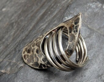 Ring zilver 925 plat gesmeed gehamerd zwart ringmaat 58