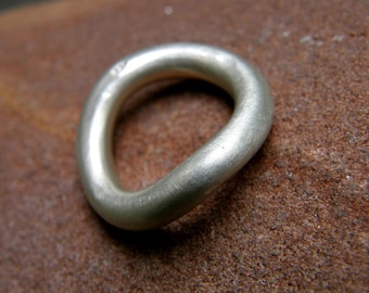 Designer ring silver 925 round minimalist matt round rail simple clear design 4.3 mm curved rail 53