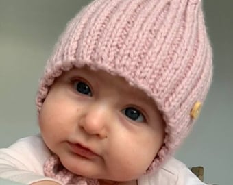 Pixie Hat in different colors and sizes