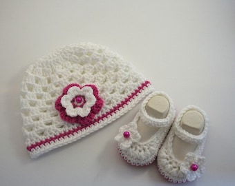 Ensemble bébé bonnet et chaussures pour baptême / bonnet de baptême