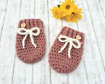 Crocheted baby gloves