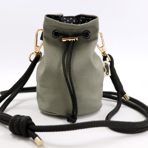 Treat bag for dogs - Kiki olive