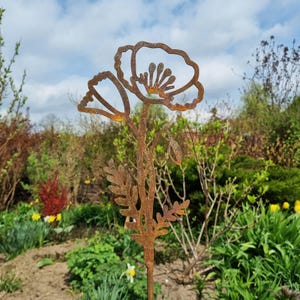 Metal poppy flower garden stake, metal flower garden art, rusty flower sign, poppy decor, rusty garden decor, flower stake, metal herbs