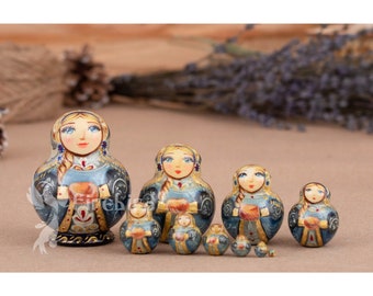 tiny nesting dolls