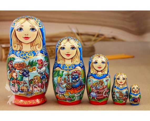 alice in wonderland nesting dolls