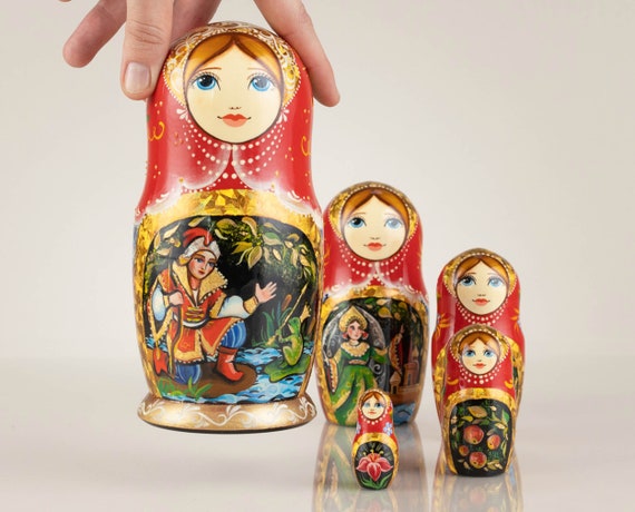 and free gift Matryoshka Russian Hand Painted Wooden Nesting Dolls Tradition Babushka 5 piece 4 10 cm