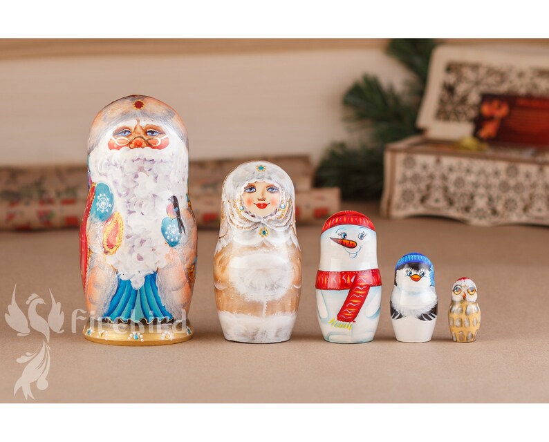 russian nesting dolls santa claus