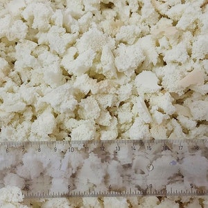 Latex flakes, natural latex flakes from organic farming, loose image 3