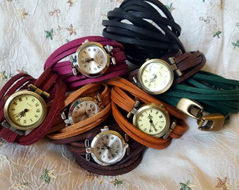 Armbanduhr mit Lederbändern, Steampunkstyle