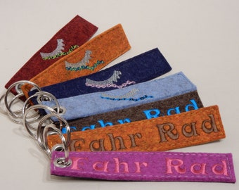 Keyring, bicycle, embroidered - 3 mm wool felt, bicycle tube / cork