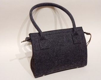 black-brown felt bag - handbag with inner pockets - 3 mm wool felt