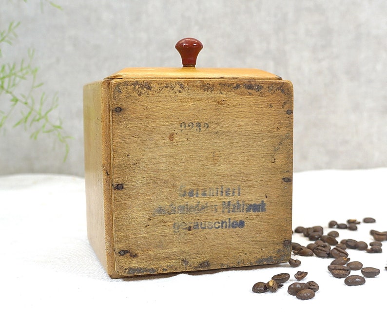 alte Kaffeemühle, Mokkamühle, coffee grinder Burg-Mühle, MHS 40er Jahre Bild 8