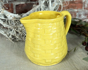 Digoin Sarreguemines Krug, Kanne -  Französisch - Vintage - Keramik, pastell gelb - Korb - Keramik Krug