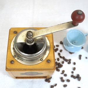 alte Kaffeemühle, Mokkamühle, coffee grinder Burg-Mühle, MHS 40er Jahre Bild 6