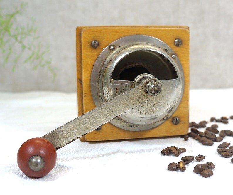 alte Kaffeemühle, Mokkamühle, coffee grinder Burg-Mühle, MHS 40er Jahre Bild 7