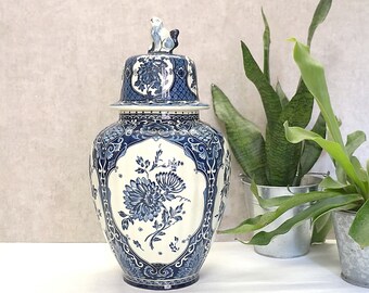 stylish, large ceramic vase with lid, lidded vase from the 60s - BOCH DELFT BLAU - Royal Sphinx - made by Boch Belgium