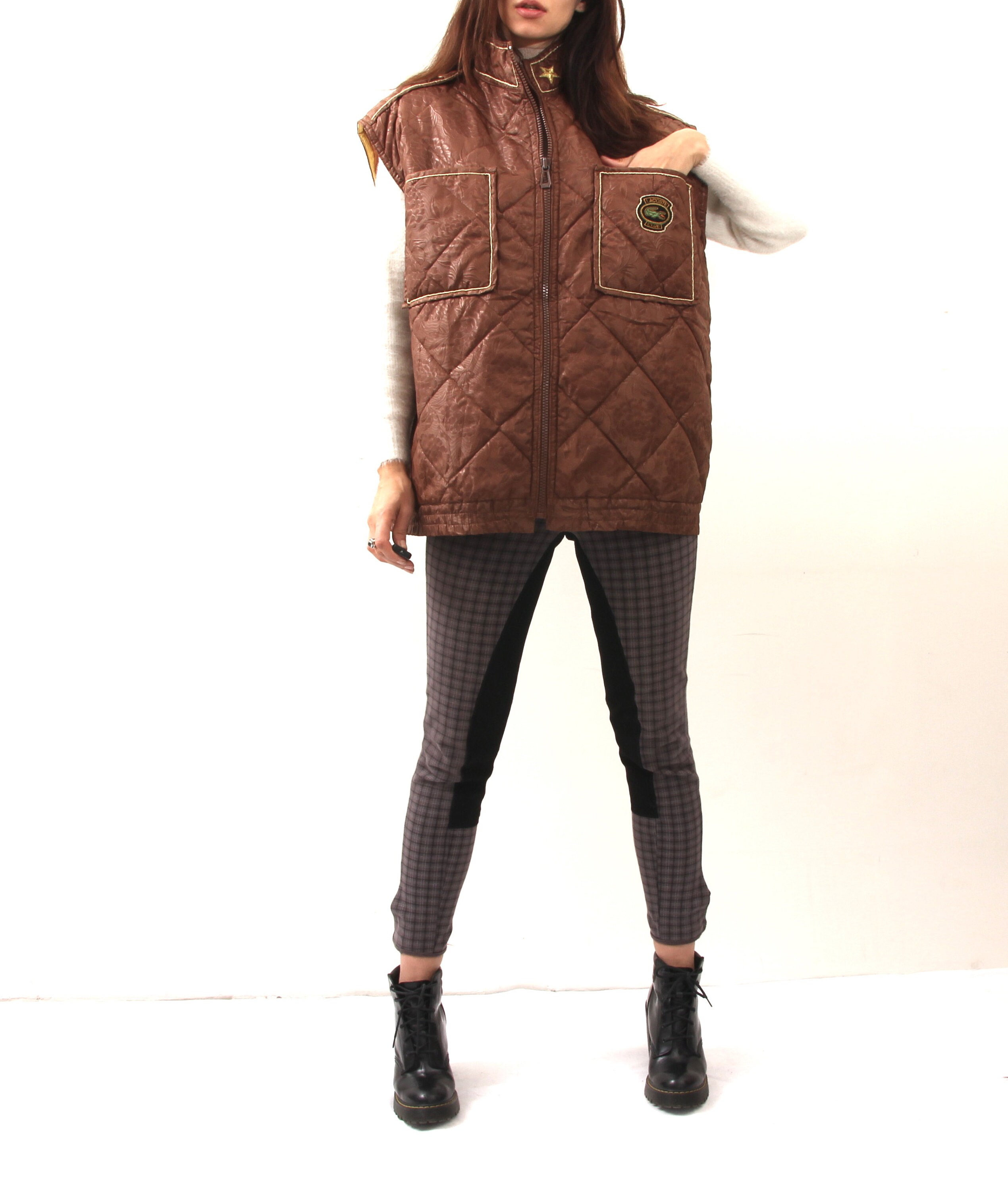 lacoste sleeveless jacket