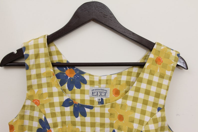 70s Yellow Blue Blossoms Summer Dress Sheath Above Knee Cute Floral Dress M 38