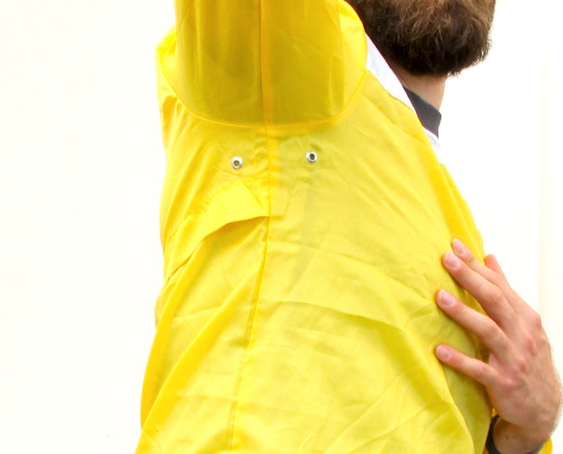 Waterproof Sports Men Top Athletic Yellow Rain Windbreaker XS S