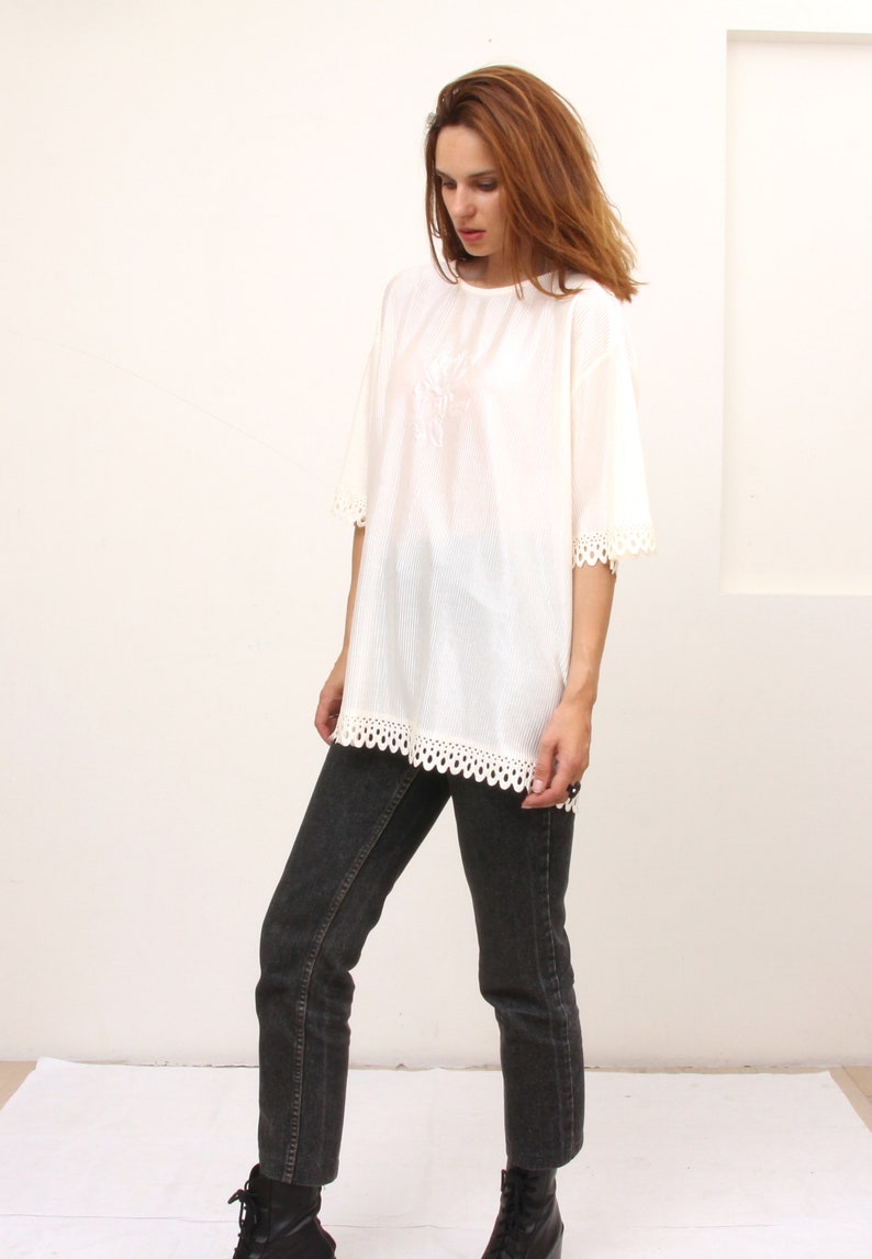 Vintage Cream Bed Top Crochet Feminine Tee Blouse XL XXL