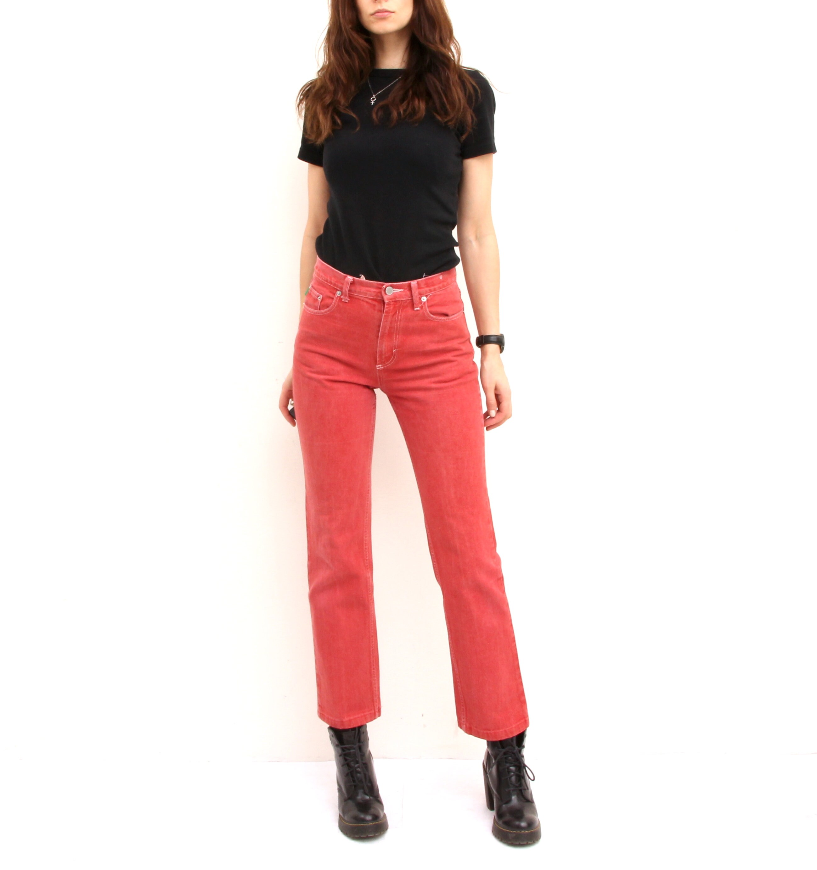 red jeans for women