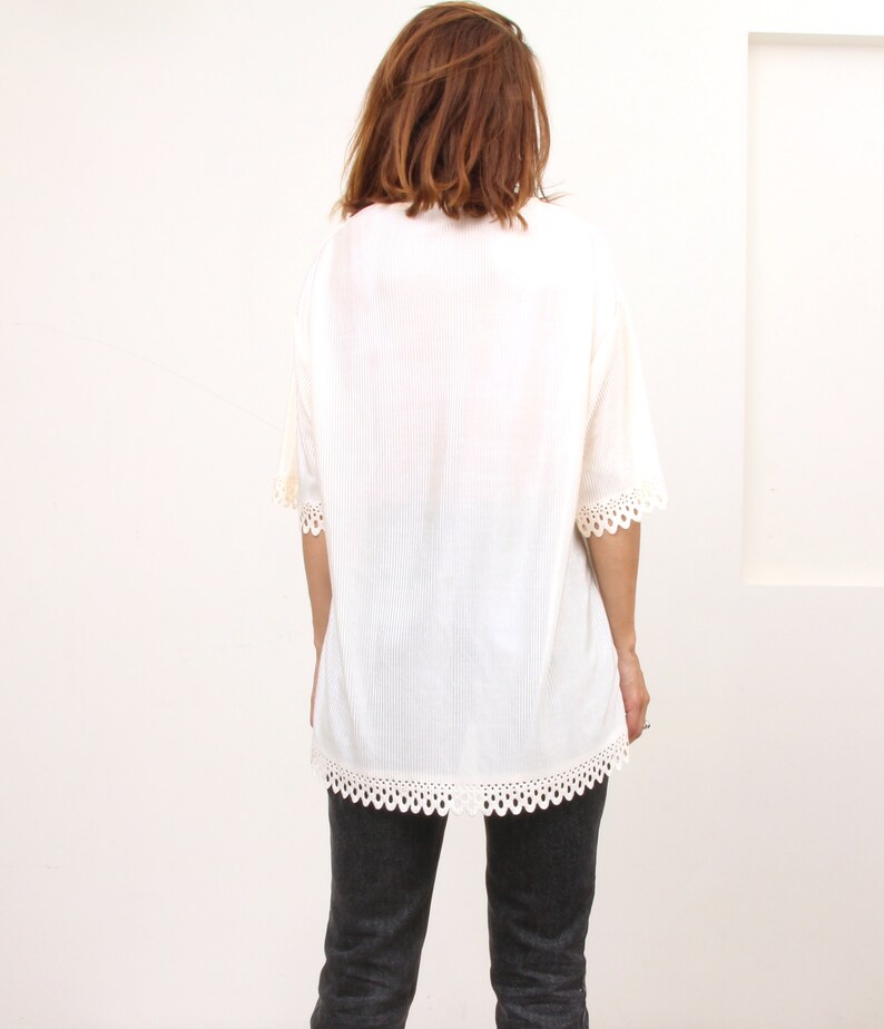 Vintage Cream Bed Top Crochet Feminine Tee Blouse XL XXL