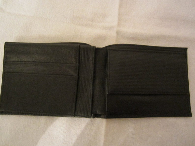 schwarzes Leder Portemonnaie Bild 2