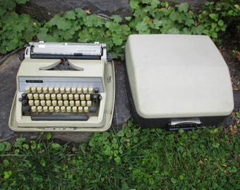 Adler Schreibmaschine, Koffermaschine Gabriele 25 Dachbodenfund