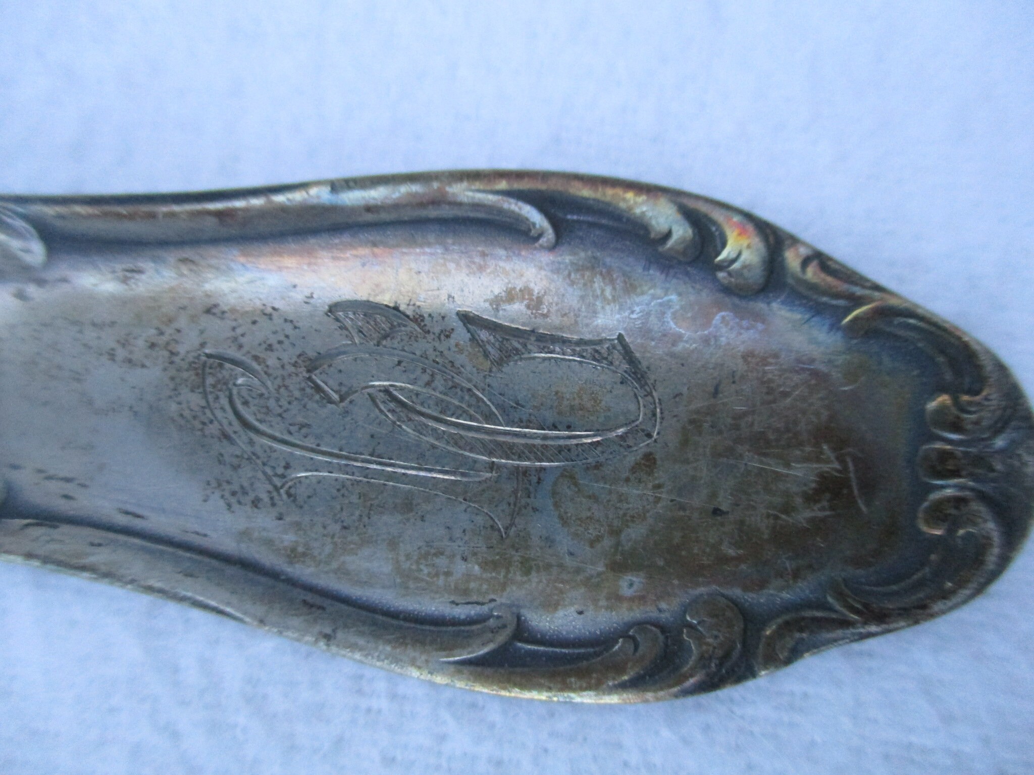 2 cuillères d’argent ancienne avec monogramme 800 cuillères à soupe