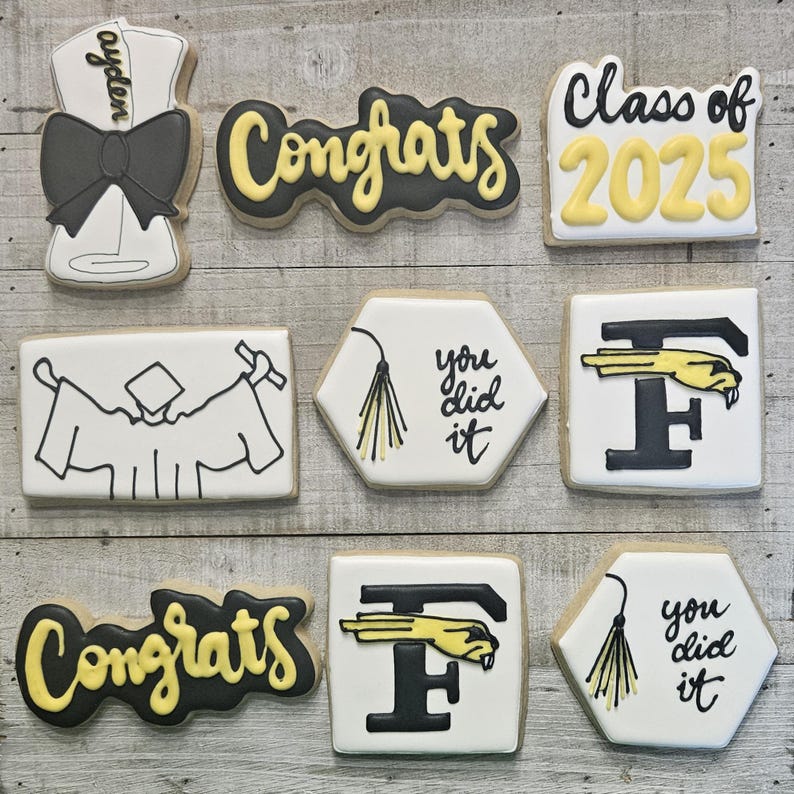 Graduation Cookies, Class of 2026, Cap and Gown, Senior, 1 dozen image 1