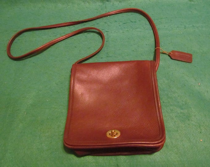 Vintage 90’s Coach chocolate brown bag ♡