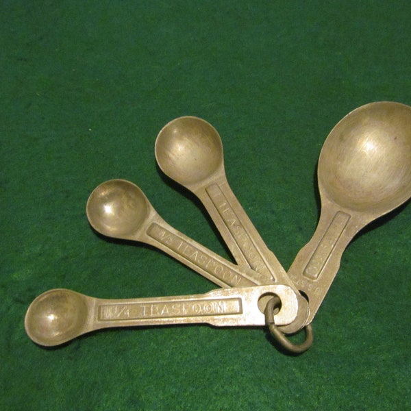 Vintage Set aus Aluminium U.S. STD Messlöffel auf Original Ring - guter Zustand