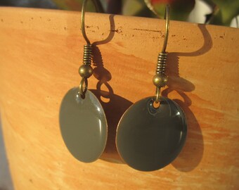 Enamel earrings dark grey medium size, cold maille, anthracite