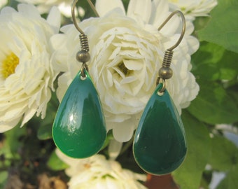 Enamel drop earrings in dark green, cold mail