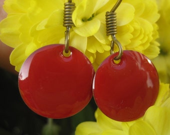 small enamel earrings red, cold maille