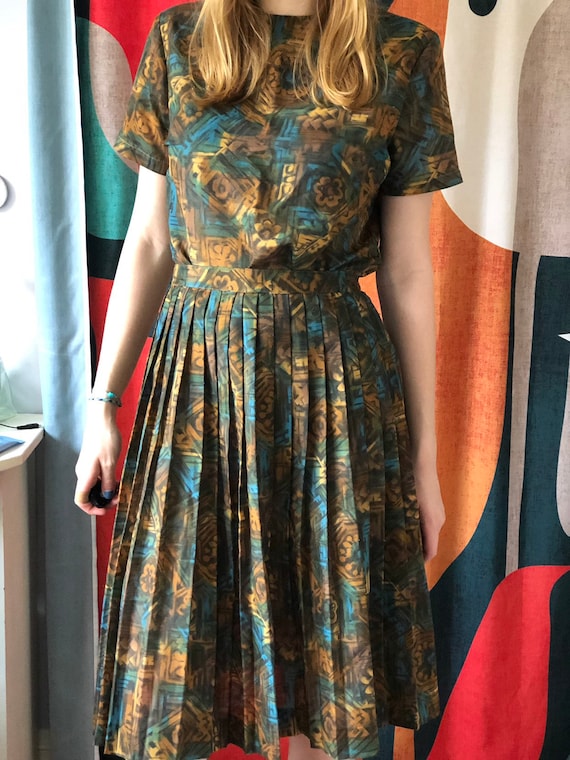 SET: 50s Blue and Brown Aztec Housewife Set