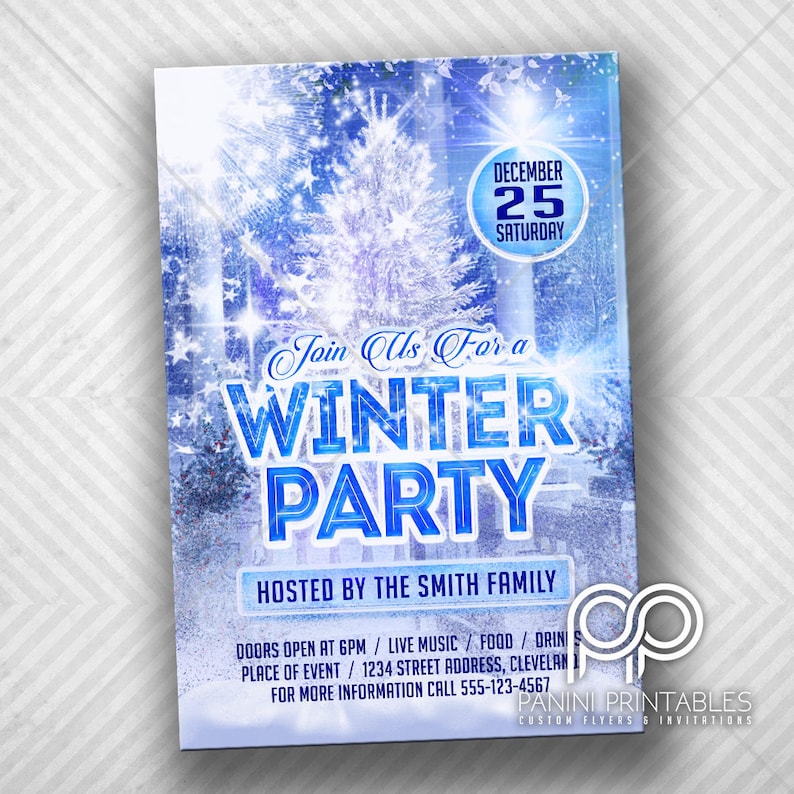 Puede incluir: Una invitaci&oacute;n a una fiesta de invierno azul y blanca con un fondo nevado y un texto grande y en negrita que dice "Join Us For a Winter Party". La invitaci&oacute;n tambi&eacute;n incluye la fecha "December 25, Saturday", el texto "Hosted by the Smith Family", y detalles sobre el evento, incluyendo la hora, la ubicaci&oacute;n y la informaci&oacute;n de contacto.