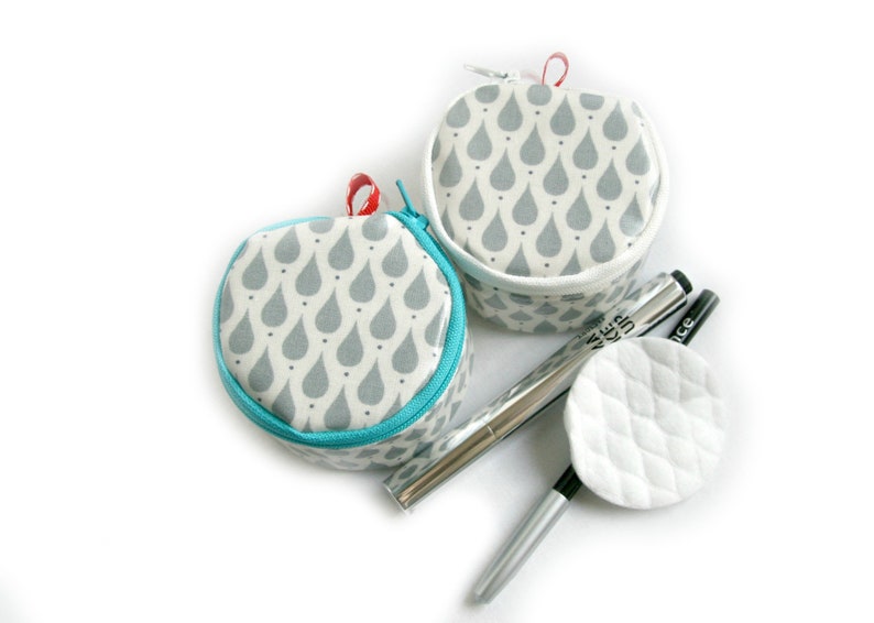 Storage bathroom make-up removal pads or cotton swabs drops image 8