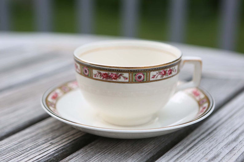 Antique Johnson Bros Ormsby China Dinner Plates Bread and Butter Plates Bowls Tea Cups and