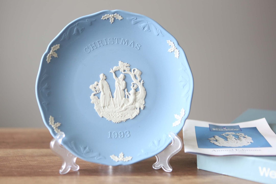 ウェッジウッド ジャスパー ペールブルー クリスマスプレート 1993年 WEDGWOOD ジャスパー ペールブルー クリスマスプレート 1993年 - メルカリ