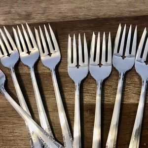 Set of 8 Vintage 1881 Rogers Oneida Del Mar Salad Forks 1939  Vintage Silverplate Set Vintage Silverware