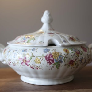 Vintage Large Dimondstone Italy Laveno Soup Tureen Floral Design