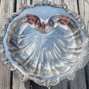 1950s Old English by Poole 5926 Silver Plated Footed Clam Shell Bowl Serving Dish