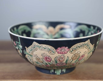 Vintage Hand Painted Macau China Decorative Bowl 10"