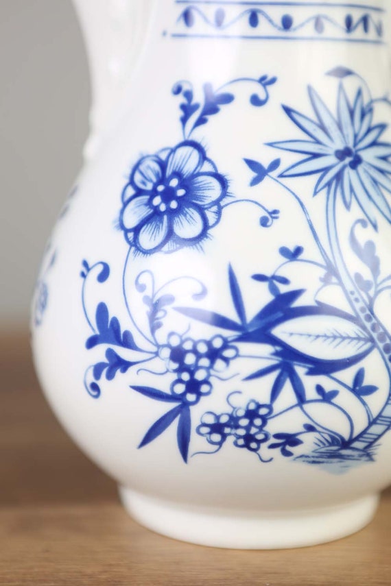 Vintage Kahla Zwiebelmuster German Blue Onion Pattern