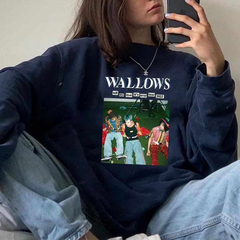 Vintage Wallows Tell me that it's over tour 2022 Unisex Shirt 