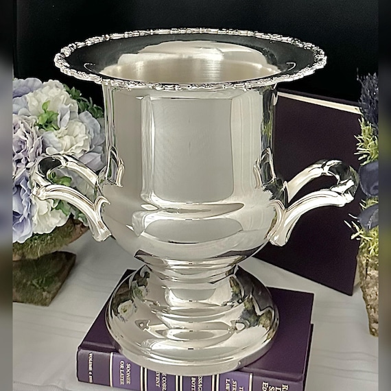 Silver Champagne Bucket / Oneida Silver Plated Ice Bucket / Silver Plated Wine Chiller / Vintage Oneida Trophy Urn / Silver Plated Vase